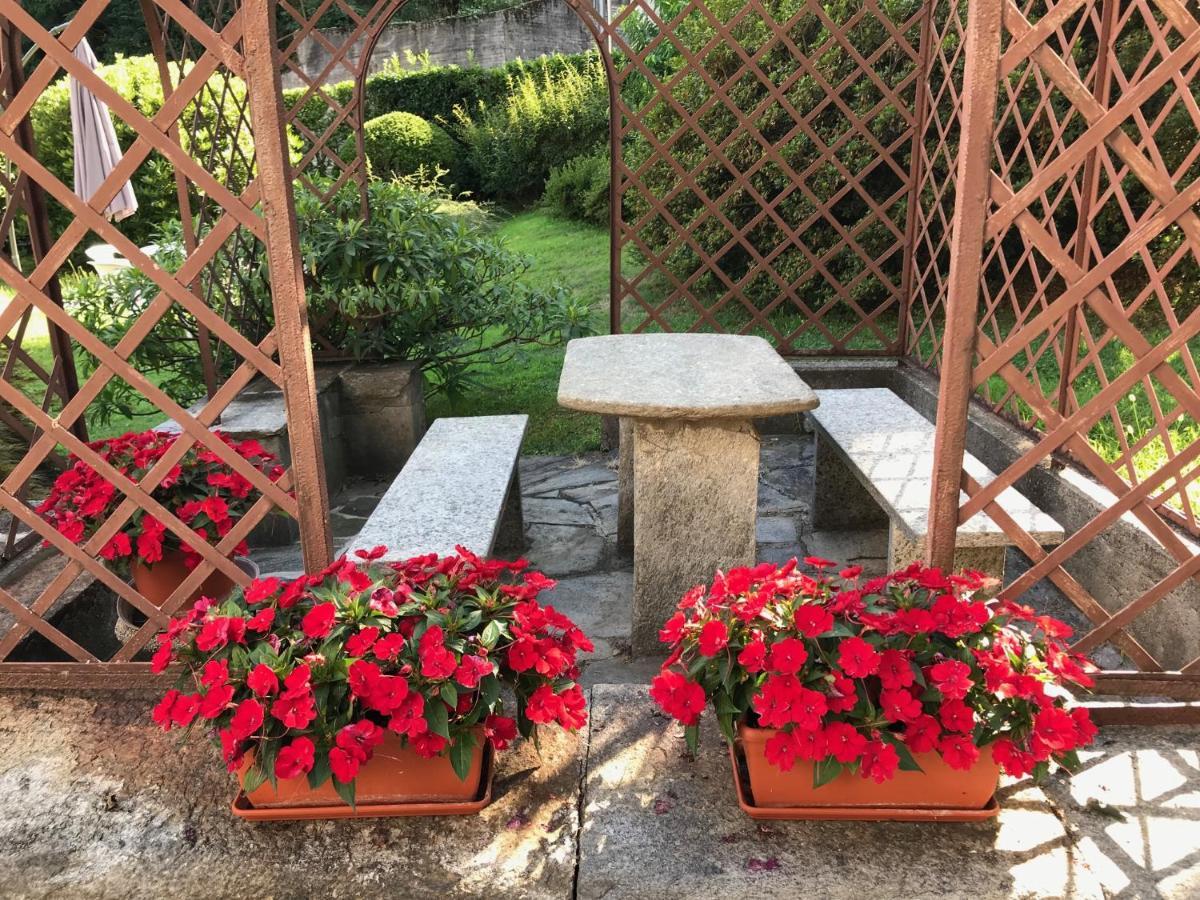 Villa Ombrosa Nebbiuno Exterior foto